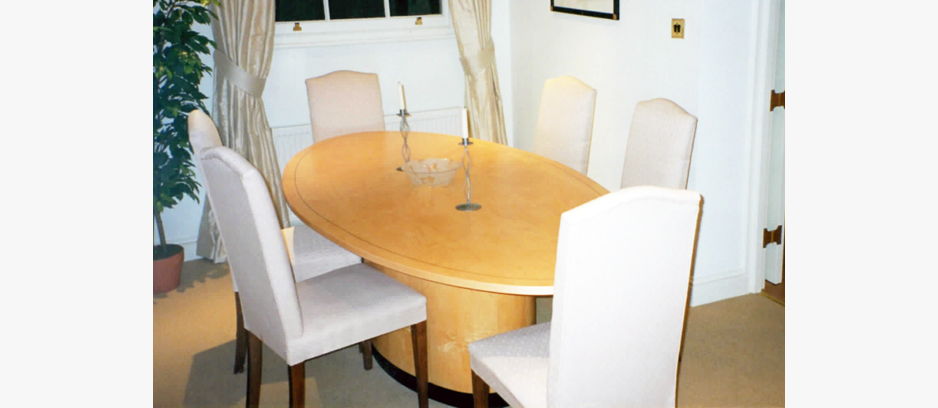 Dining Table Image 2